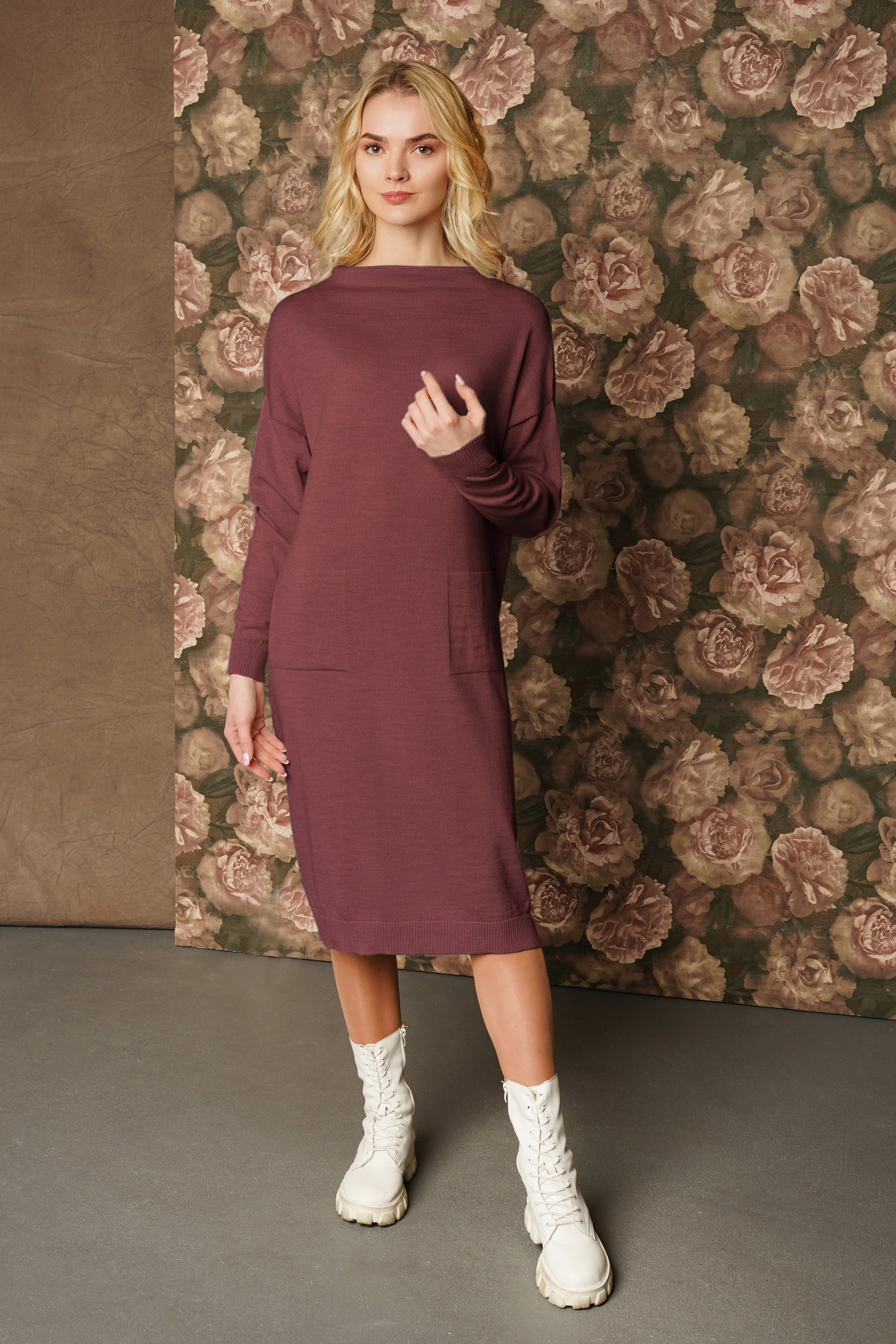 Merino wool dress with pockets